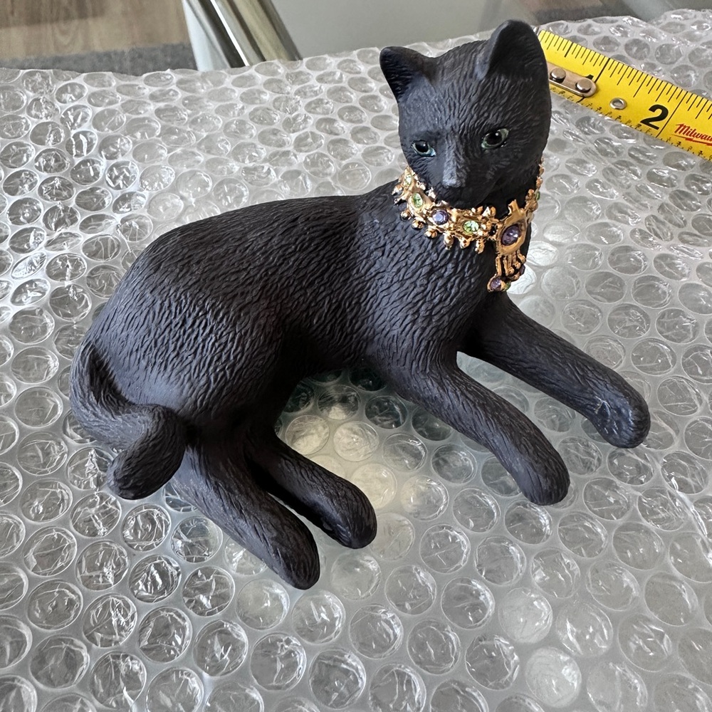 Lenox Black Cat Figurine with Jeweled Collar - Pets Cat